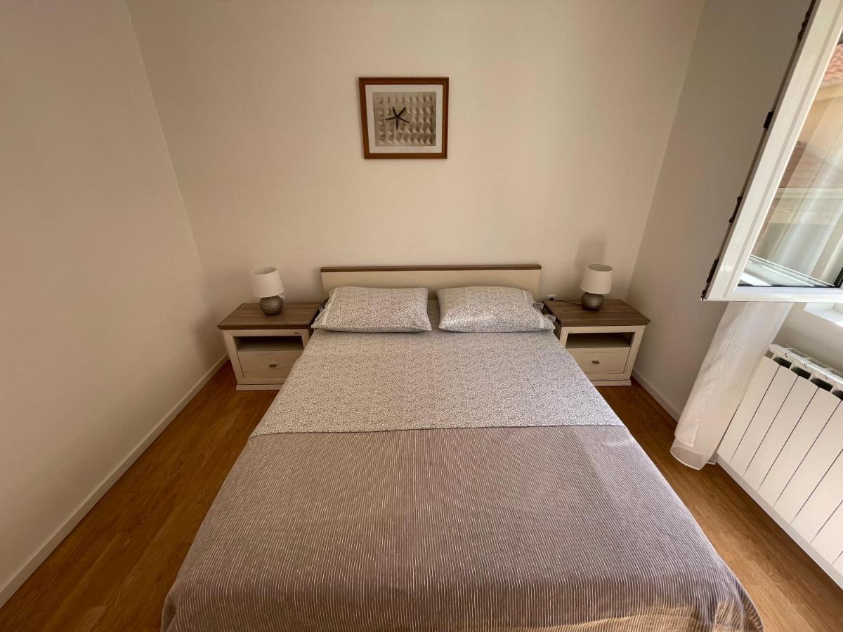 Apartments Sime Бибинє Екстер'єр фото
