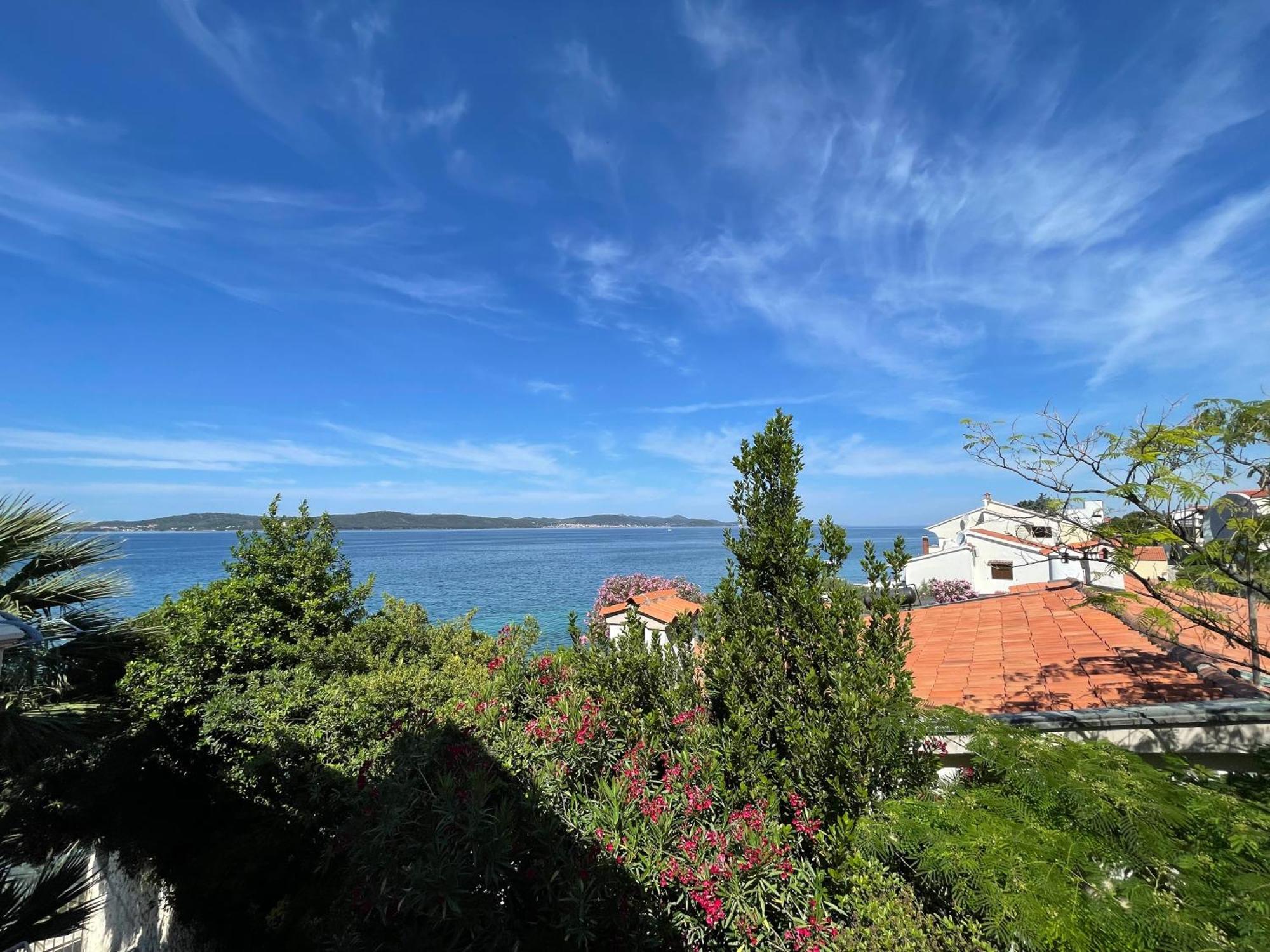 Apartments Sime Бибинє Екстер'єр фото