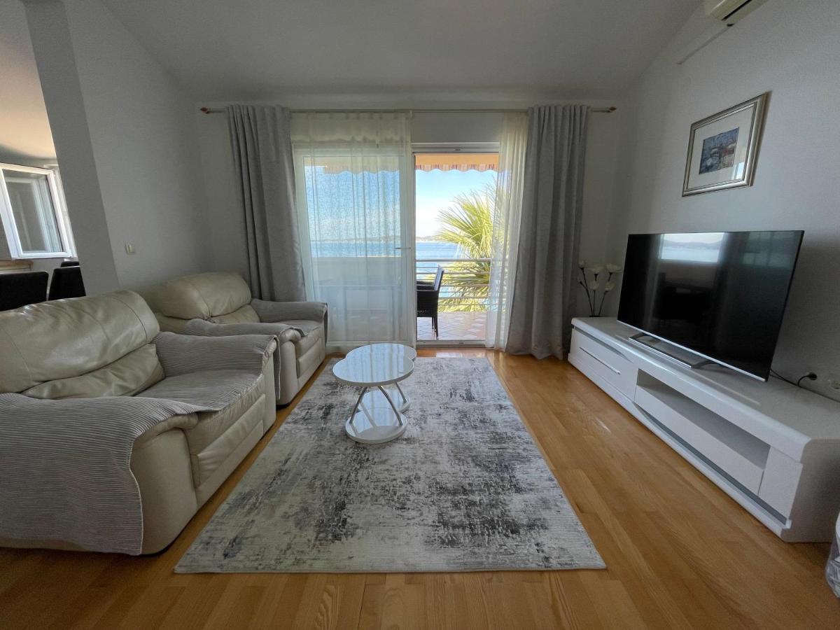 Apartments Sime Бибинє Екстер'єр фото