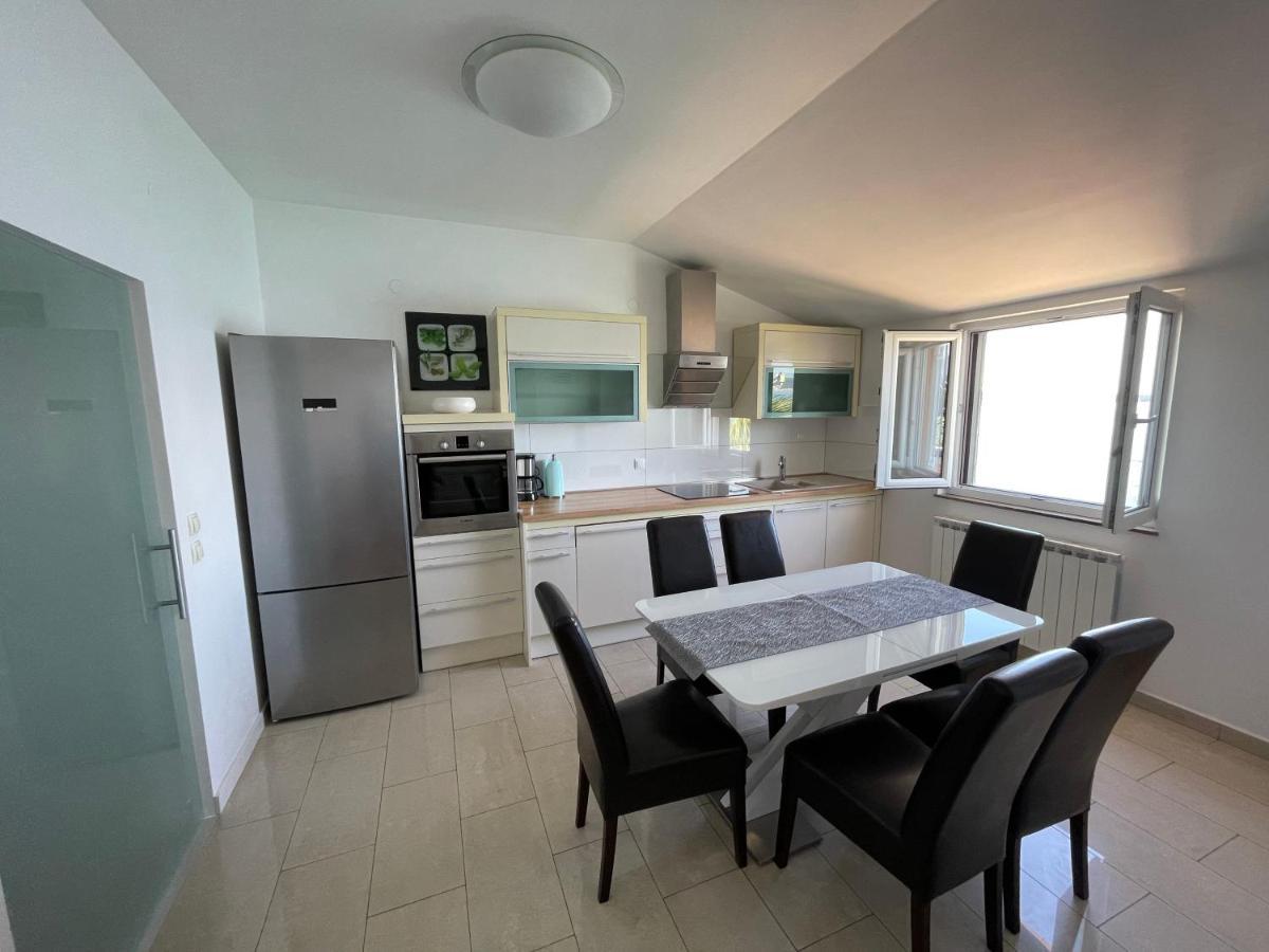 Apartments Sime Бибинє Екстер'єр фото